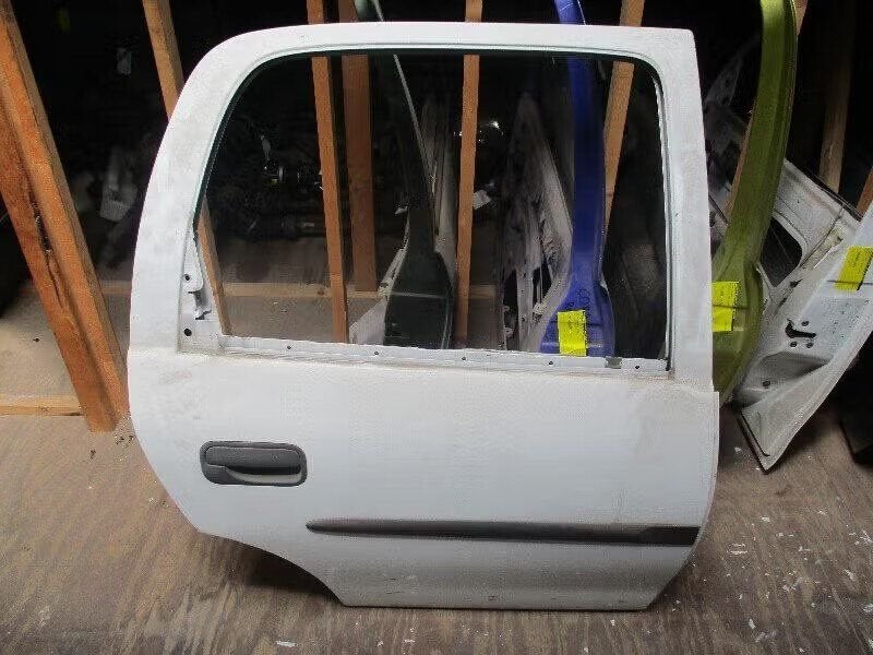 PORTIER RECHTS ACHTER Opel Corsa B (73 / 78 / 79), Auto-onderdelen, Bahnhofsplatz 65423 Rüsselsheim am Main, DE, Gebruikt, Deur