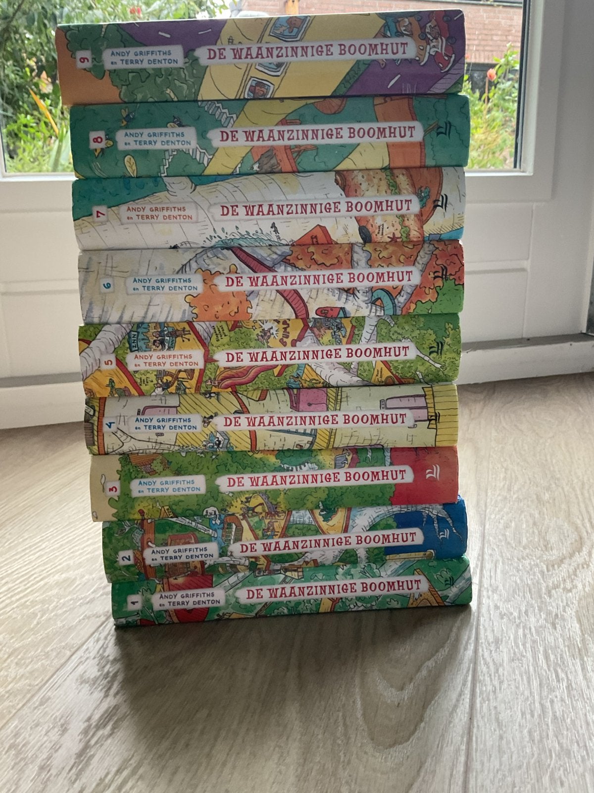 Waanzinnige boomhut boeken set 1 tm 9, Ophalen of Verzenden, Zo goed als nieuw, Fictie