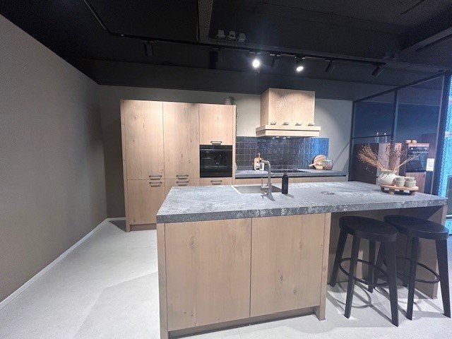 Showroomkeuken Bruynzeel keukens Aerdenhout, Huis en Inrichting, Ophalen, Bruin, Overige typen, Nieuw