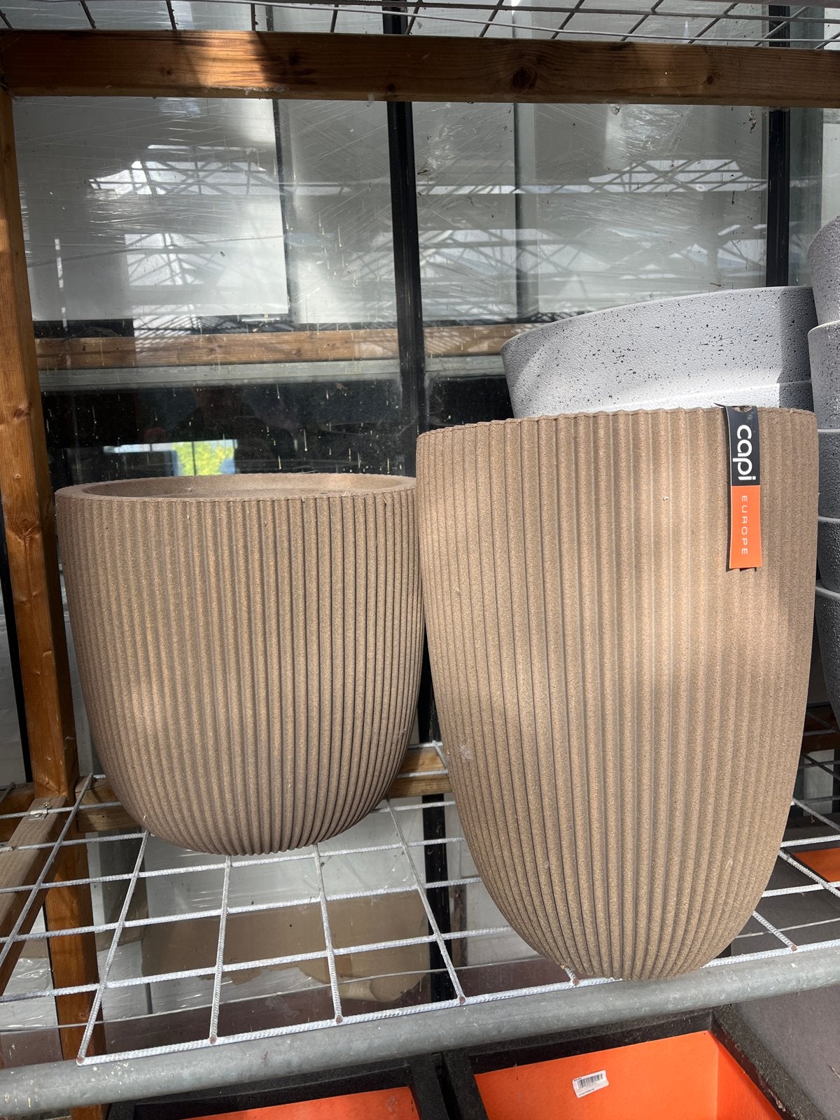 Diverse Capi bloempotten - Nieuw en stijlvol, Kunststof, Minder dan 60 cm, Rond, Nieuw