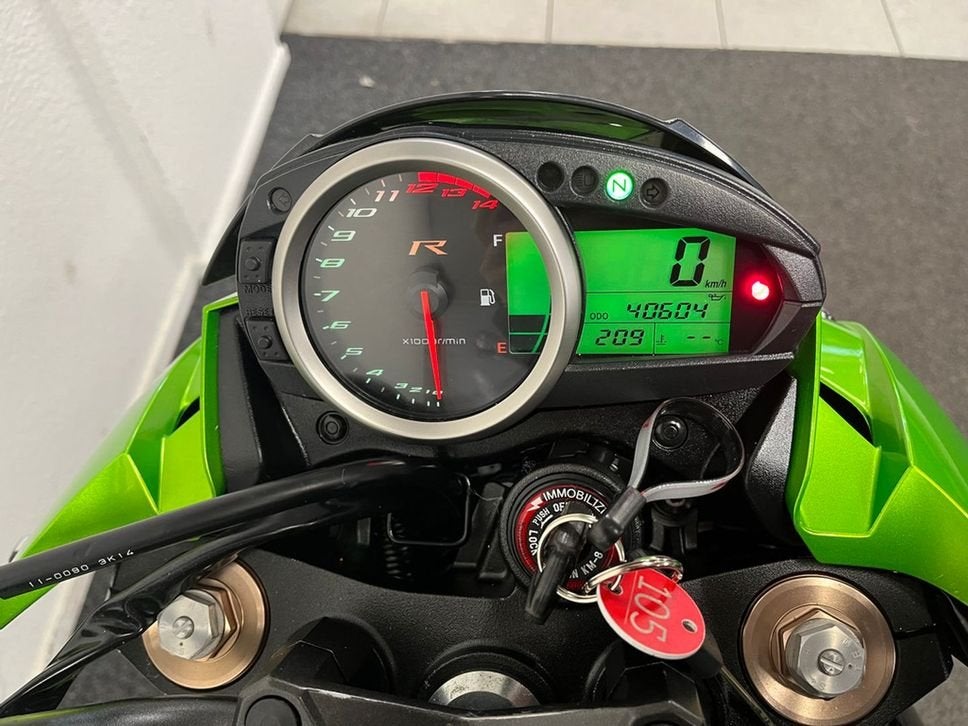 ️Super mooie Kawasaki Z 750 R Z750R (2011)️, Motoren, 750 cc, Kawasaki, 4 cilinders, Motorrijbewijs A