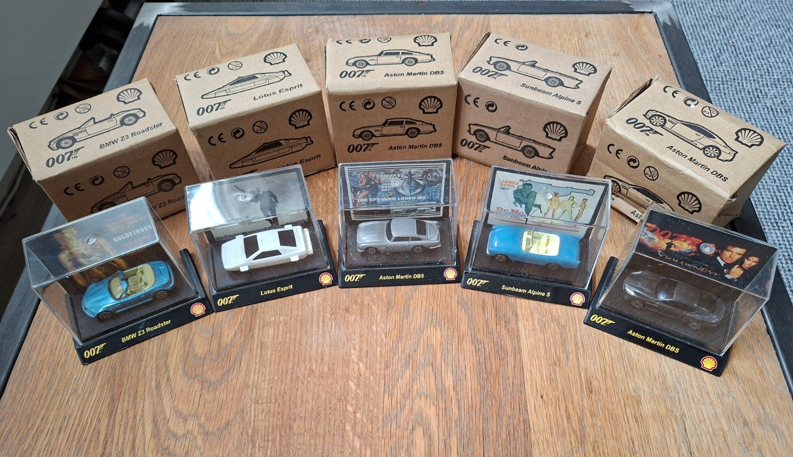 5x James Bond 007 model auto’s (2008 Shell), Overige merken, Auto, Groter dan 1:32, Ophalen of Verzenden