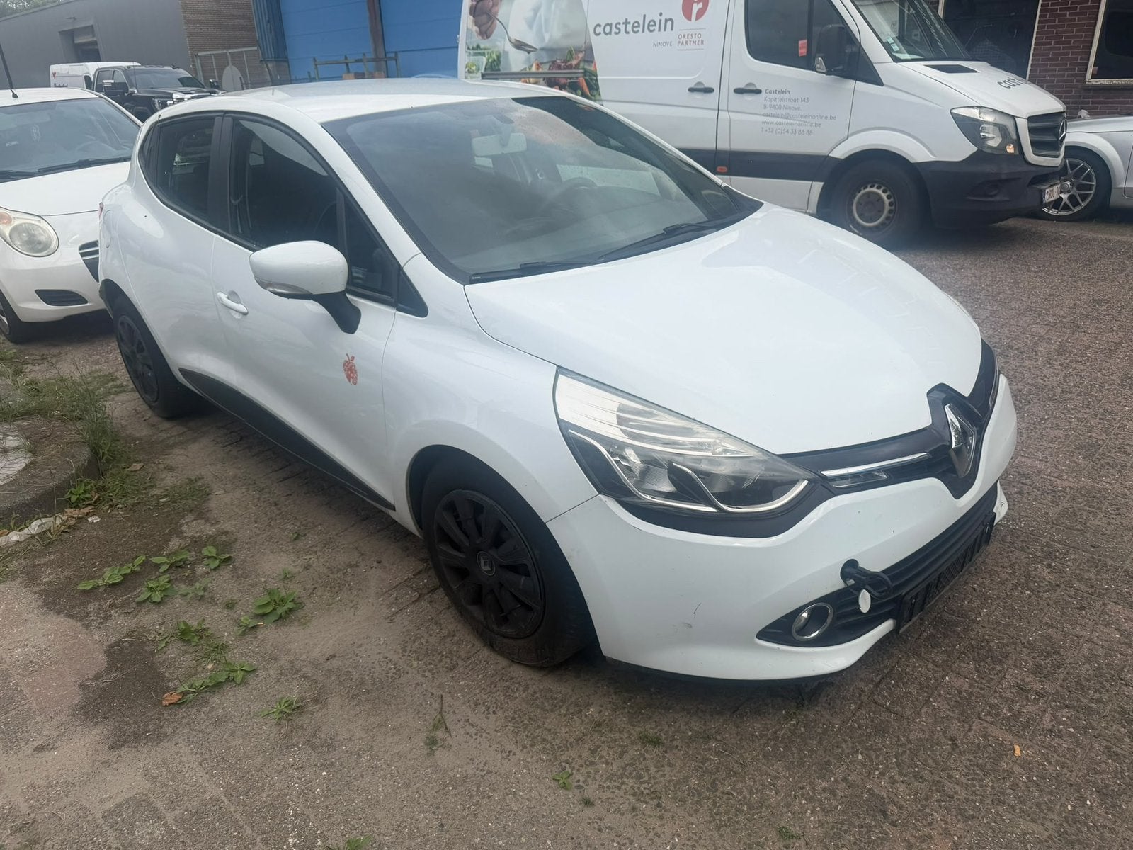 Renault Clio 1.5 DCI 66KW 5-DRS 2014 Wit, Ophalen, Renault, Wit, Hatchback