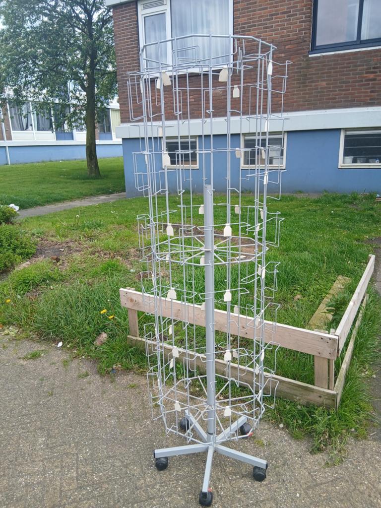 Kaarten Rek 3 stuks draaibaar en op wieltjes, Diversen, Wenskaarten, Ophalen, Gebruikt