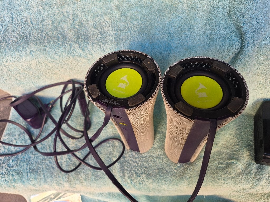 Logitech Z600 Bluetooth-luidsprekers, een draadloos 2.0-, Ophalen, Gebruikt, Logitech, Inclusief kabels