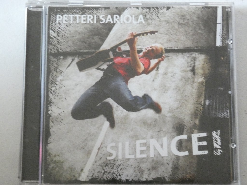 Petteri Sariola – Silence!, Verzenden, Gebruikt