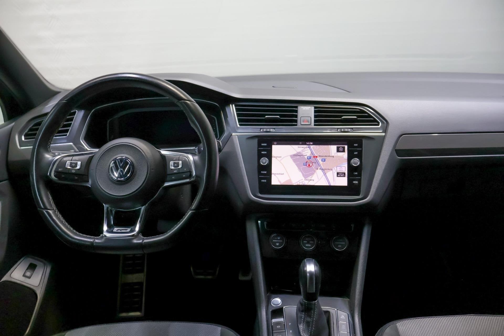 Volkswagen Tiguan Allspace 1.5 TSI Highline Business R 7p., Auto's, Euro 6, 4 cilinders, 150 pk, 7 stoelen