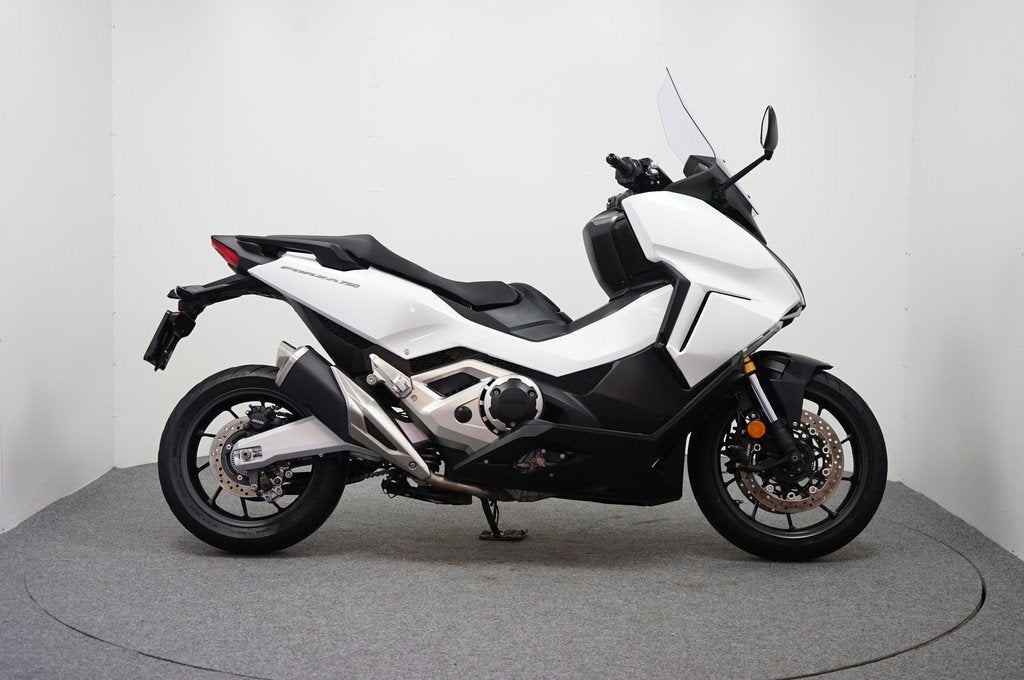 Honda NSS 750 FORZA (bj 2023), Scooter, 745 cc, Bedrijf, Meer dan 35 kW