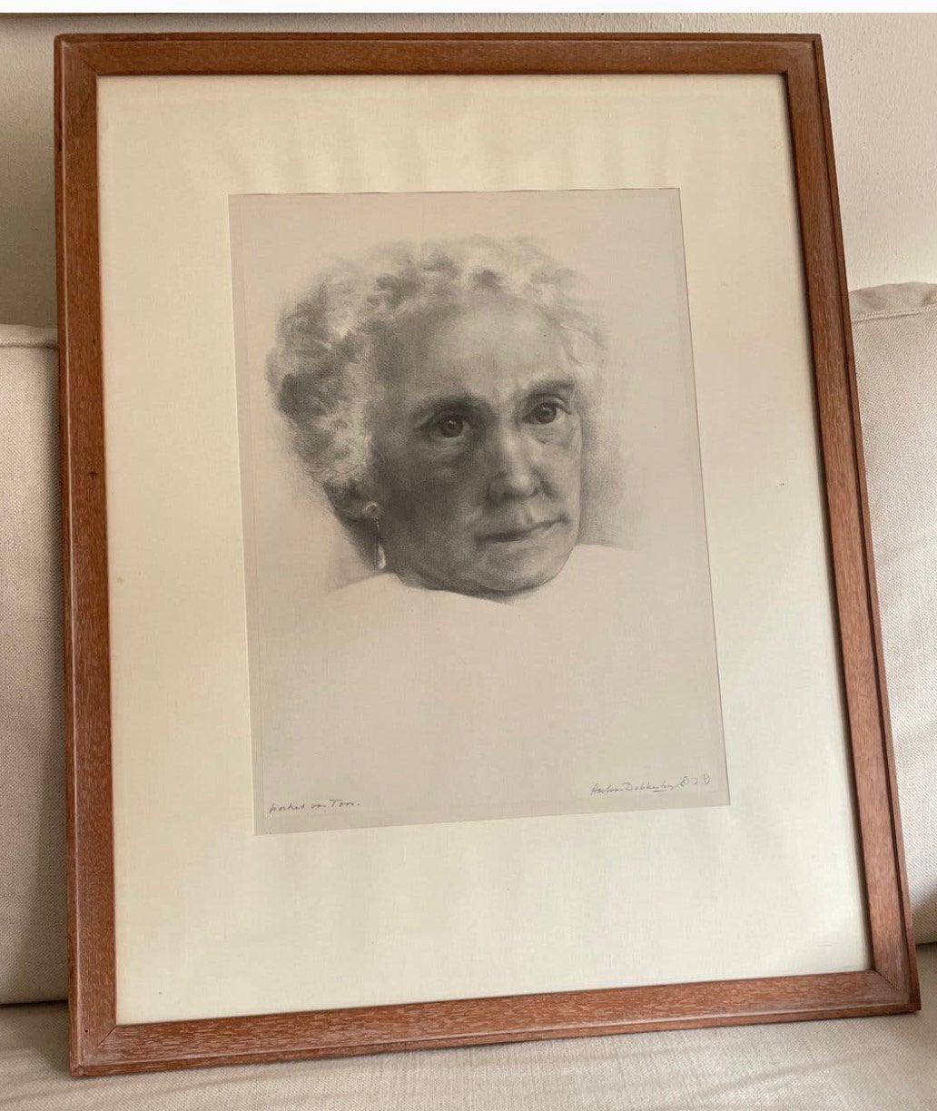 Portret van Toos door Aart van Dobbenburgh (54x69cm), Ophalen, Tekening, Potloodtekening, Gesigneerd