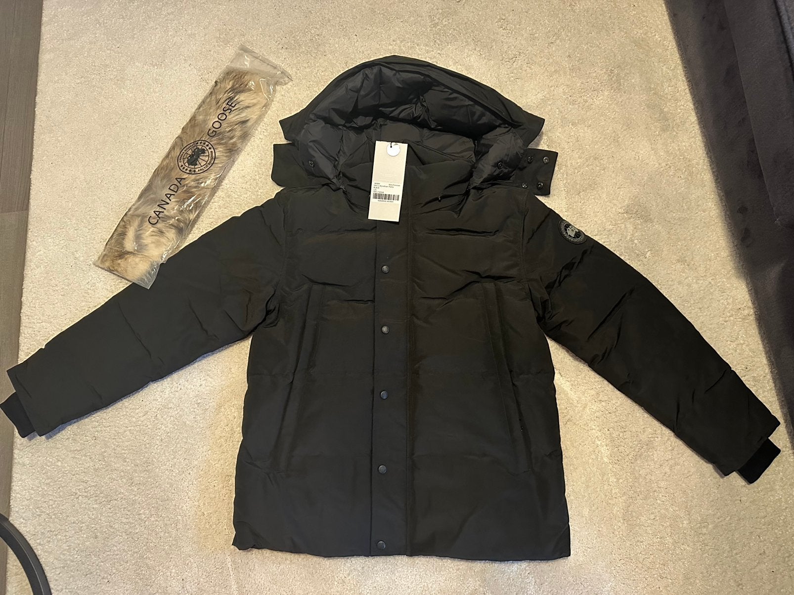 Canada Goose Wyndham Parka Winterjas Red/Black Logo S-XXL, Ophalen of Verzenden, Zo goed als nieuw, Overige maten, Zwart