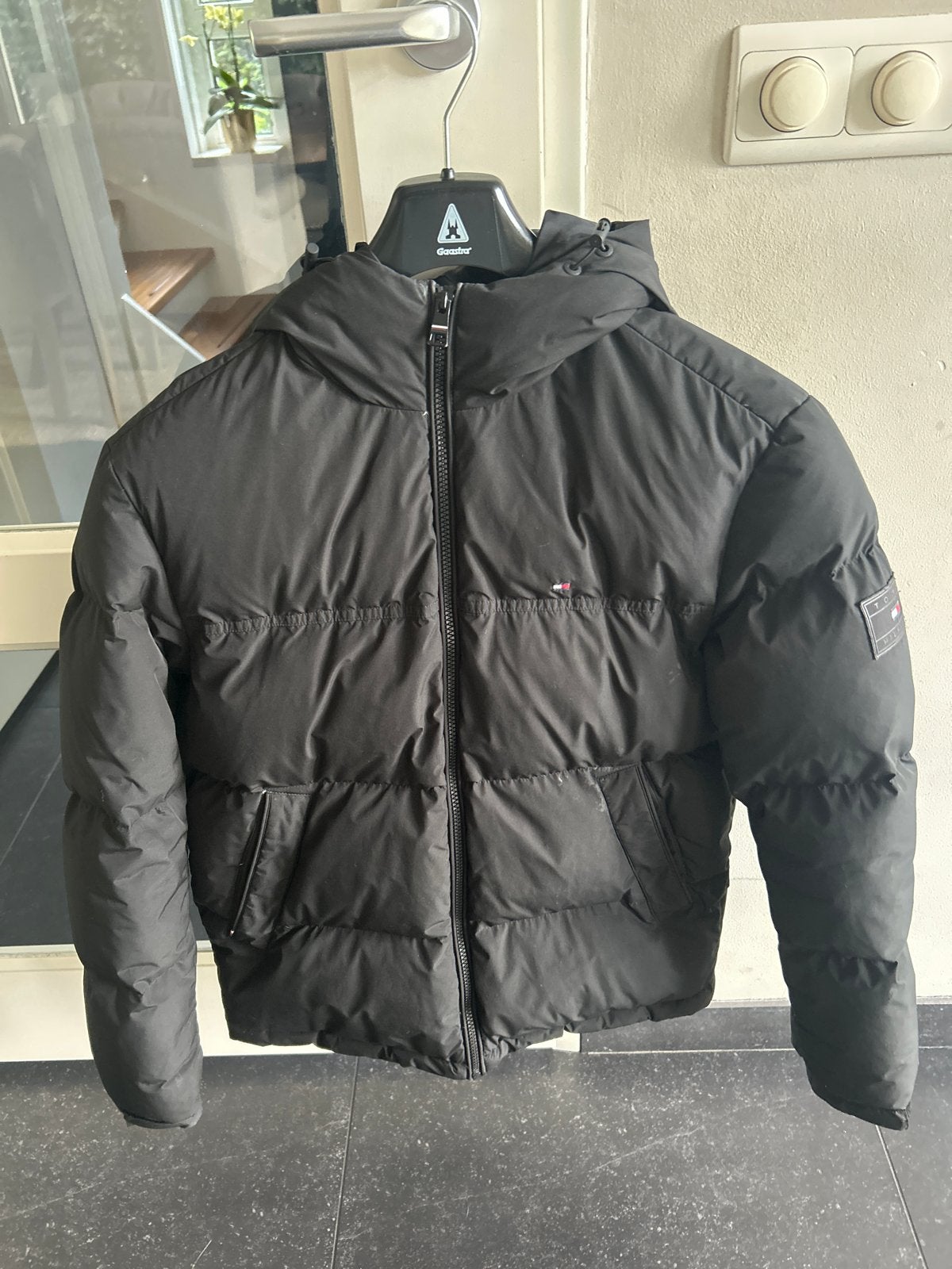 Tommy Hilfiger Puffer Jas Zwart - Maat S gebruikt, Ophalen of Verzenden, Zo goed als nieuw, Maat 48/50 (M), Zwart