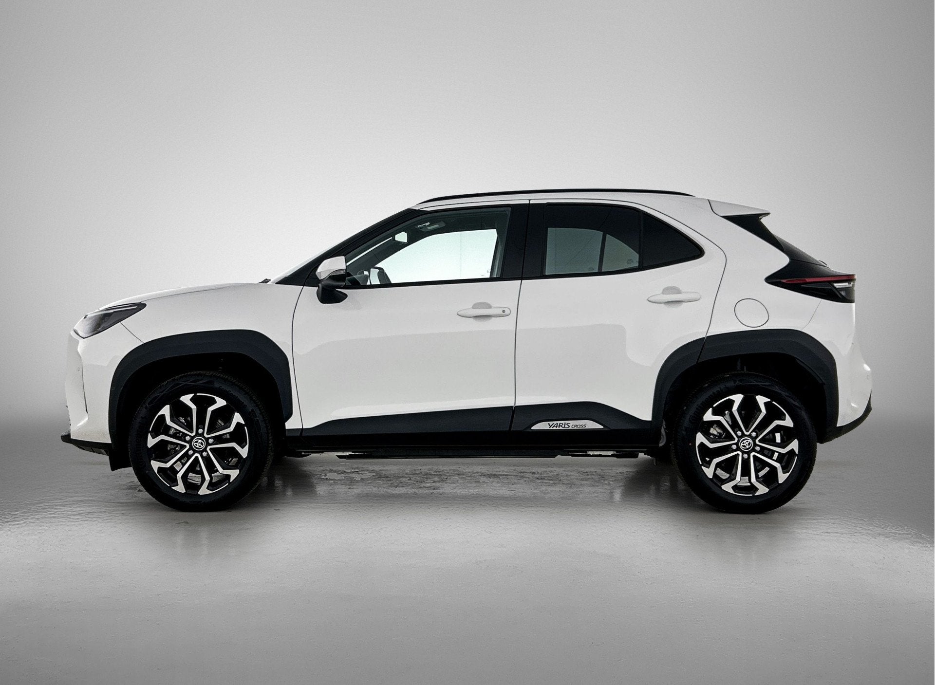 Toyota Yaris Cross 1.5 Hybrid 130 Dynamic Comfort Pack | BTW, 12 maanden, Stof, Gebruikt, Automatische klimaatregeling