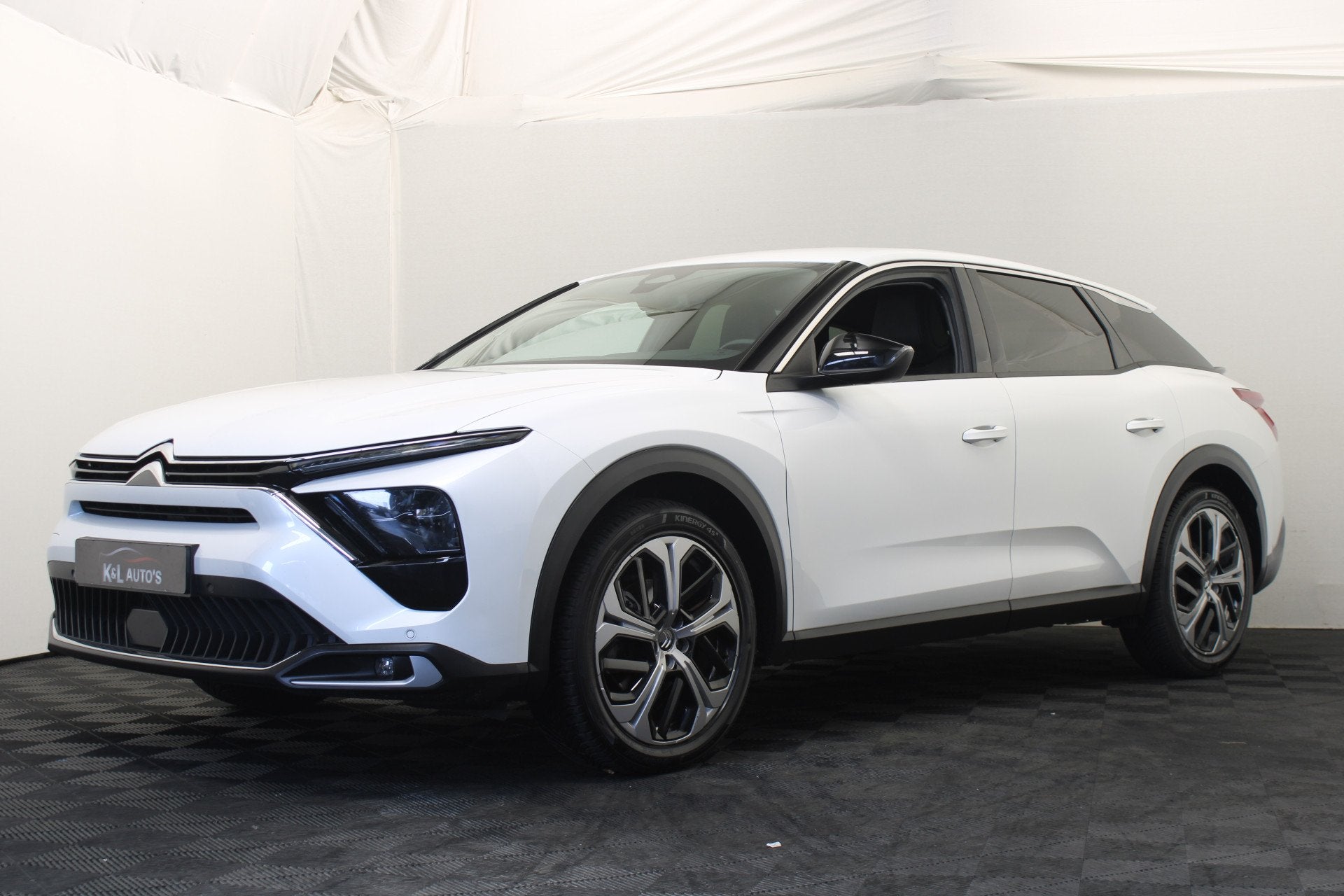 Citroën C5 X 1.2 PureTech Feel (bj 2023, automaat), 745 kg, Stof, Gebruikt, 1199 cc
