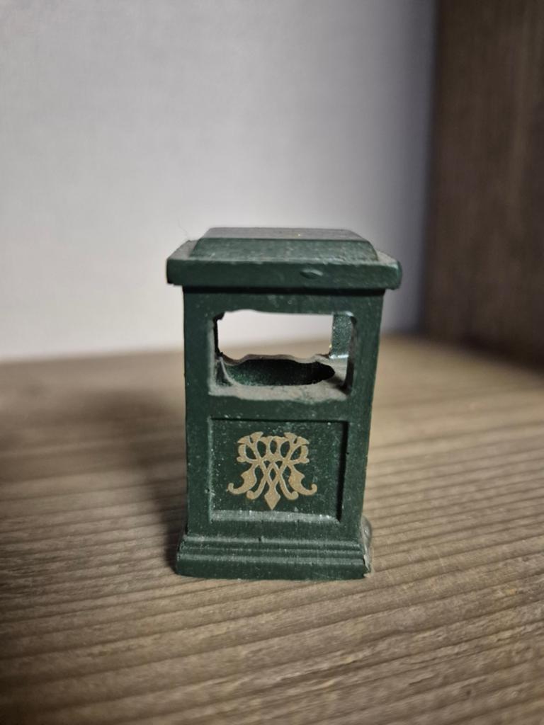Lemax figuur 13 kerstdorp kersthuisjes, Diversen, Kerst, Ophalen of Verzenden, Zo goed als nieuw
