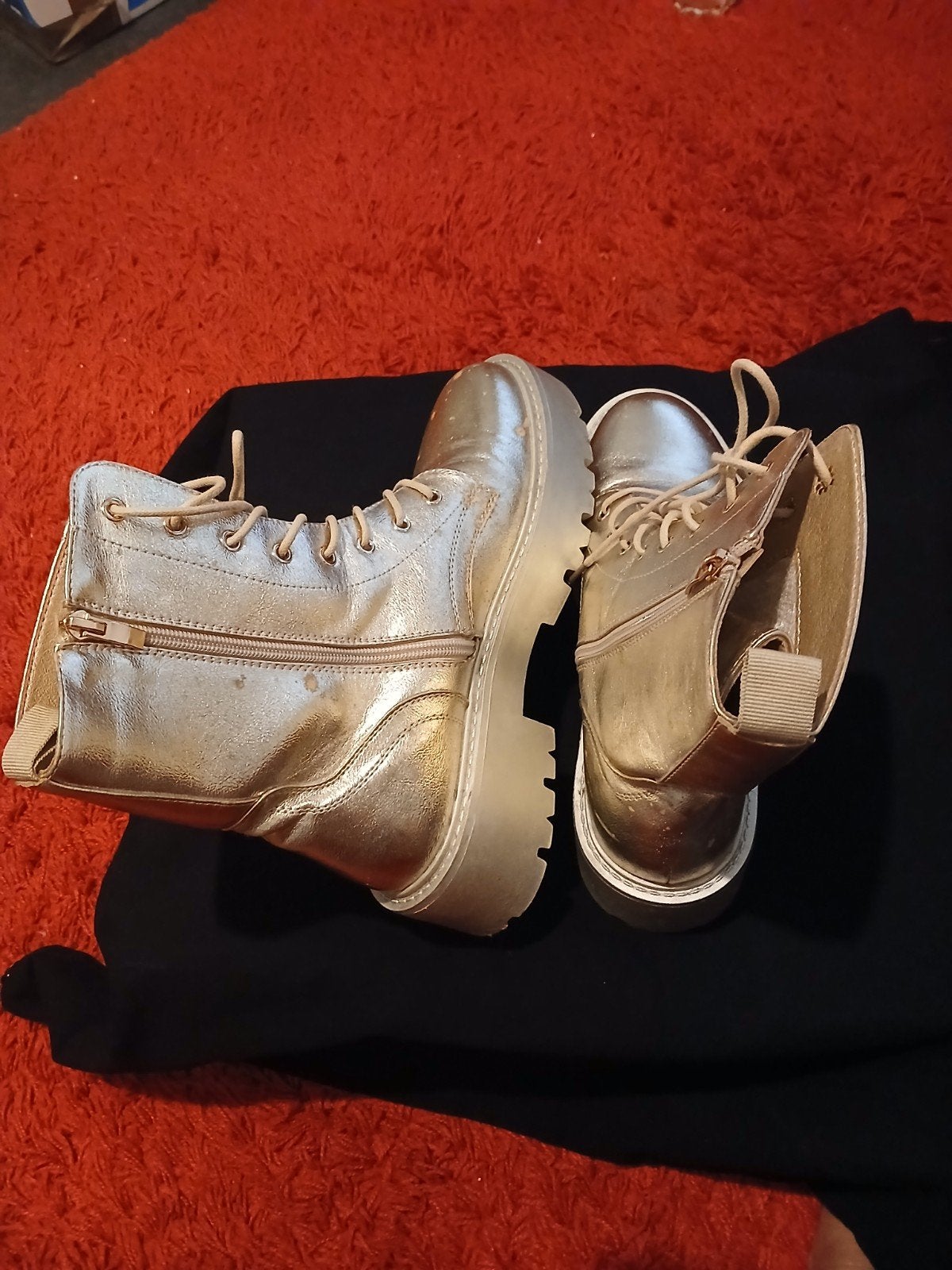 Goudkleurige boots maat 41, Kleding | Dames, Schoenen, Ophalen of Verzenden, Zo goed als nieuw