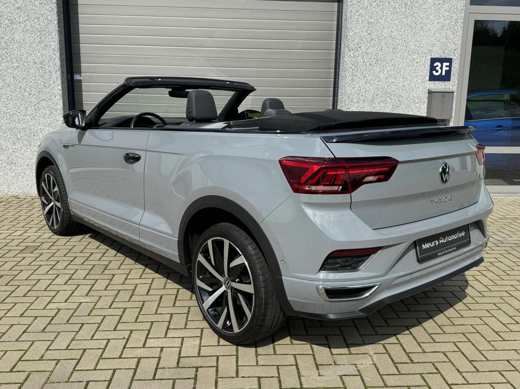 Volkswagen T-Roc Cabrio 1.5 TSI R-line 19 inch/Leder/Black P, Auto's, Volkswagen, 15 km/l, Zwart, 4 cilinders, Bedrijf