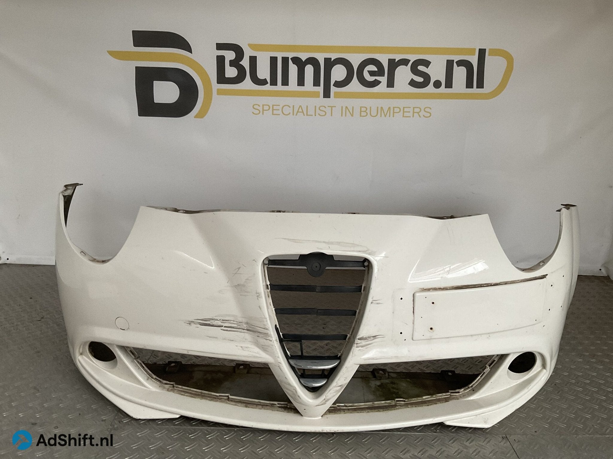 Bumper Alfa Romeo Mito 08-15-156078529 Voorbumper M1-16821z, Bumper