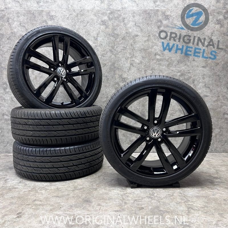 18 inch originele Salvador velgen + zomerbanden VW Golf