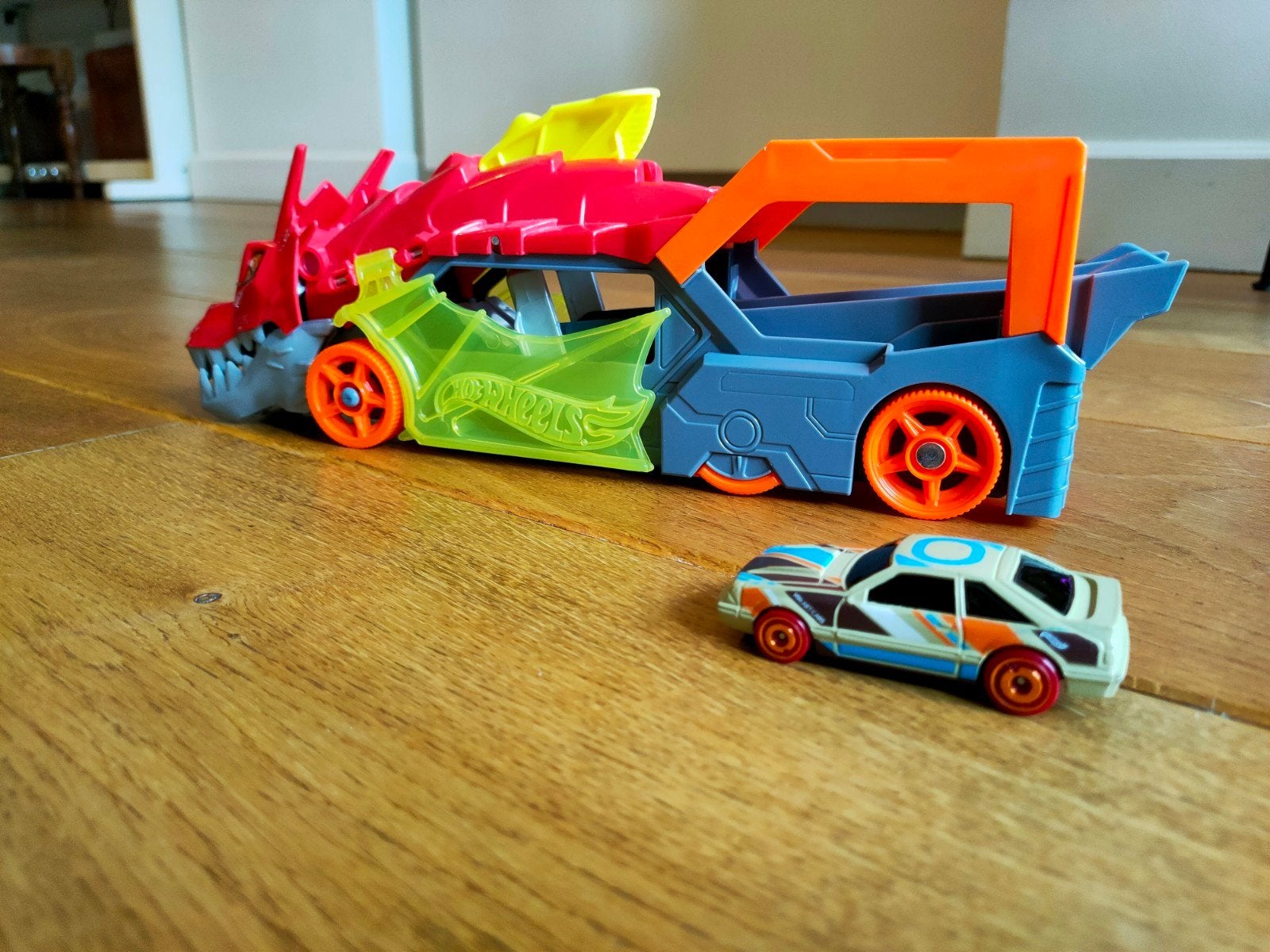 Hot Wheels Draken Transporter - Spannend Speelgoed Voertuig, Ophalen of Verzenden, Gebruikt