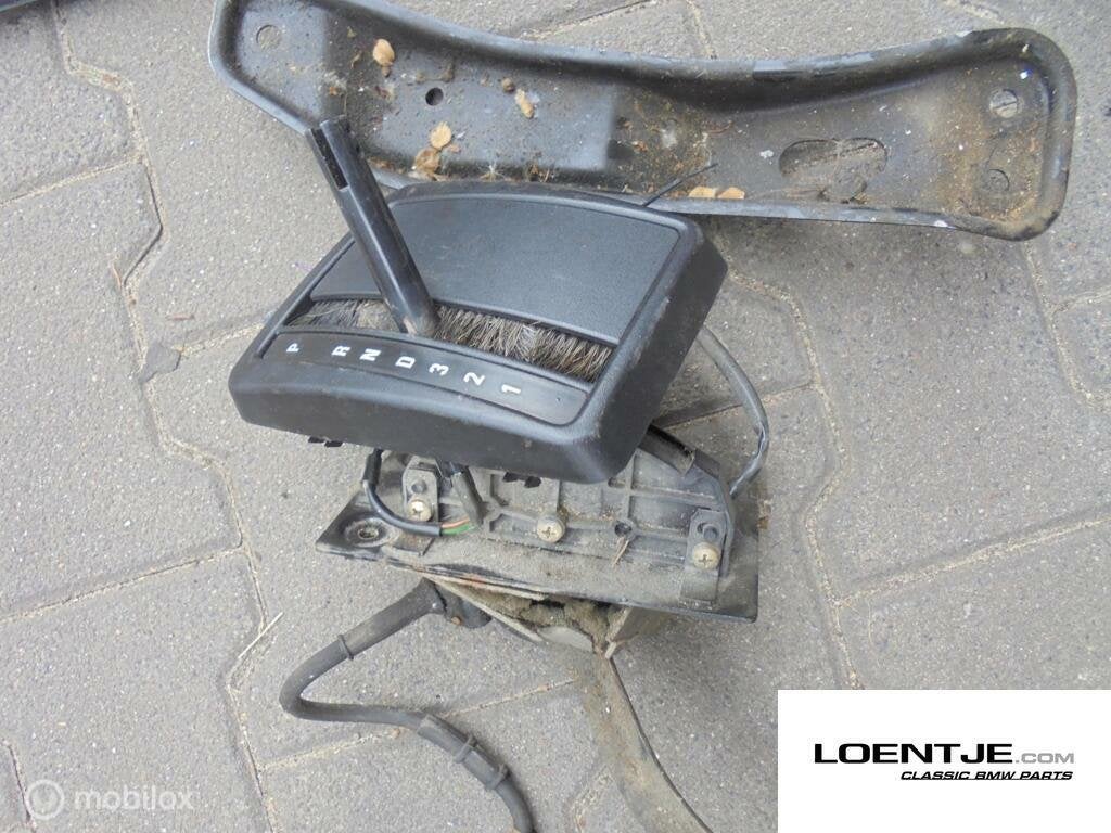 Automaat pook en afdekking bmw e30 325i 320i 318i 316, Auto-onderdelen, Gebruikt, Ophalen of Verzenden, BMW, BMW