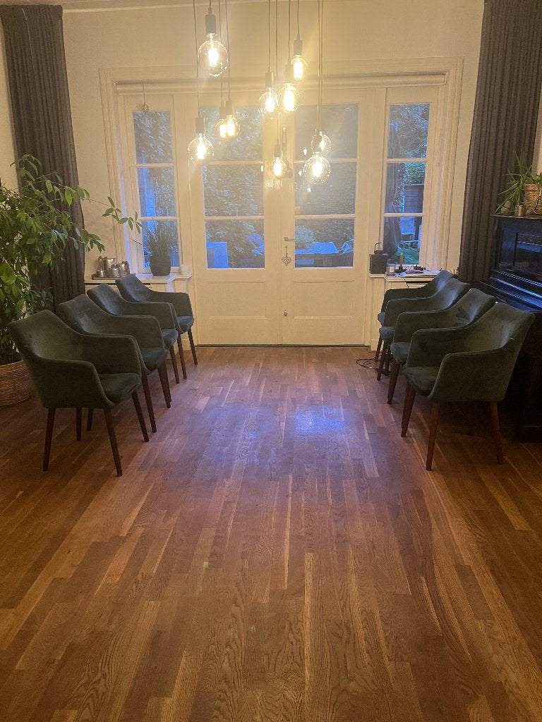 8 fluwelen donkergroene eettafel stoelen, Huis en Inrichting, Ophalen, Gebruikt, Overige kleuren, Stof
