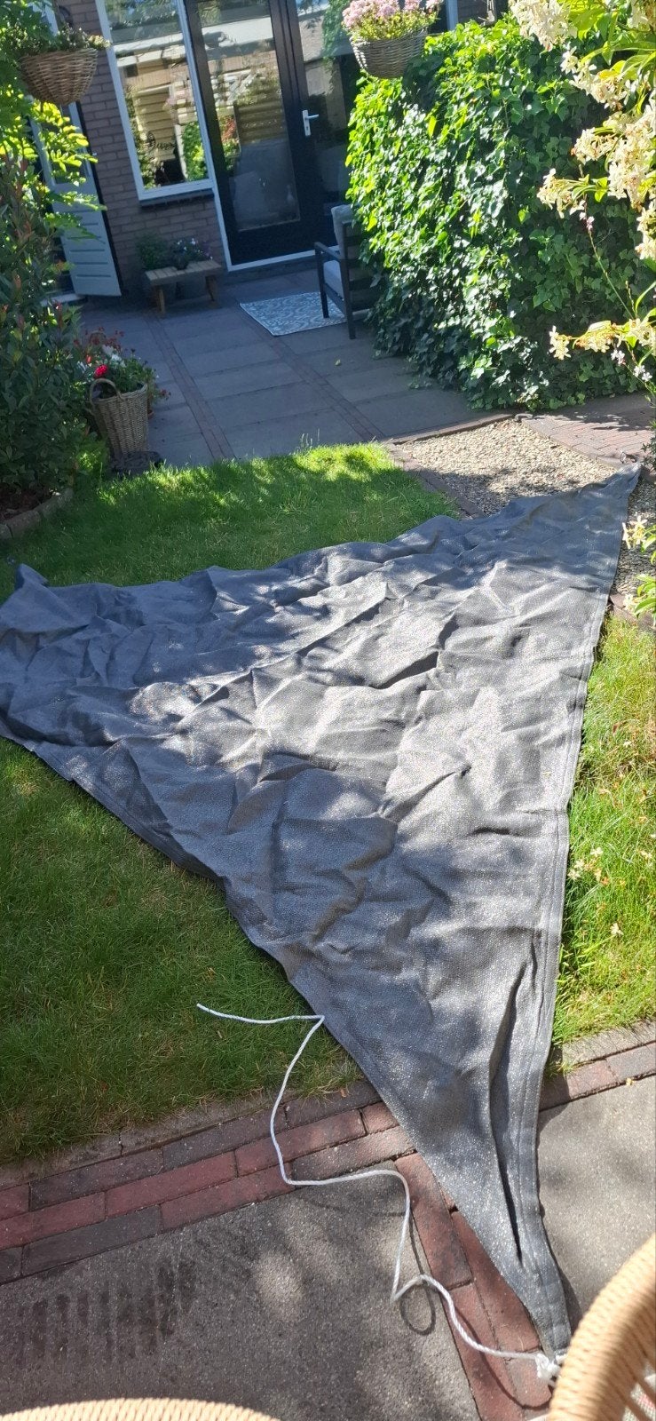 Te koop schaduwdoek driehoek 3,5x3,5x3,5 meter, Ophalen of Verzenden, Zo goed als nieuw