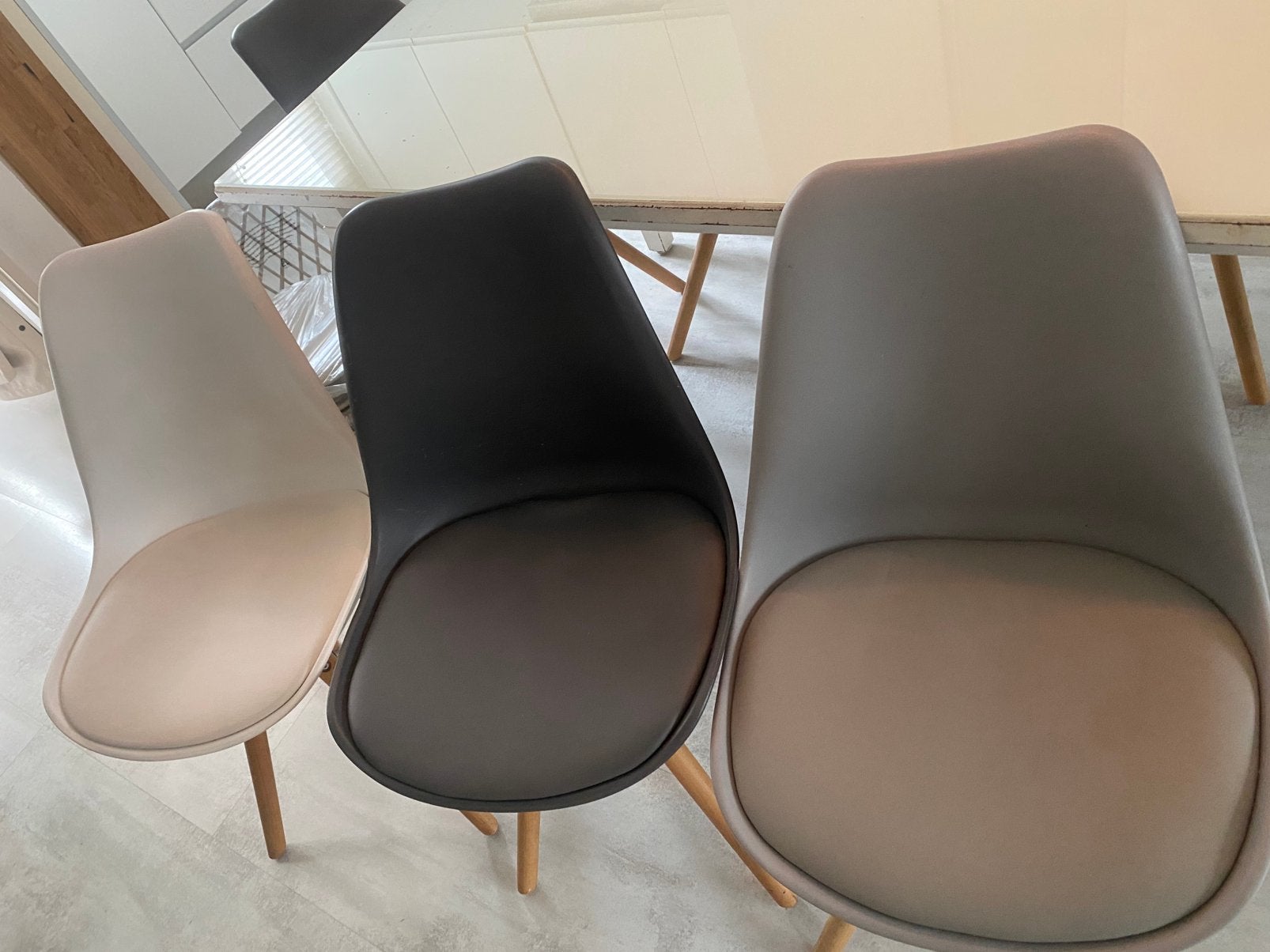 7 stoelen, Ophalen, Kunststof, Gebruikt, Grijs