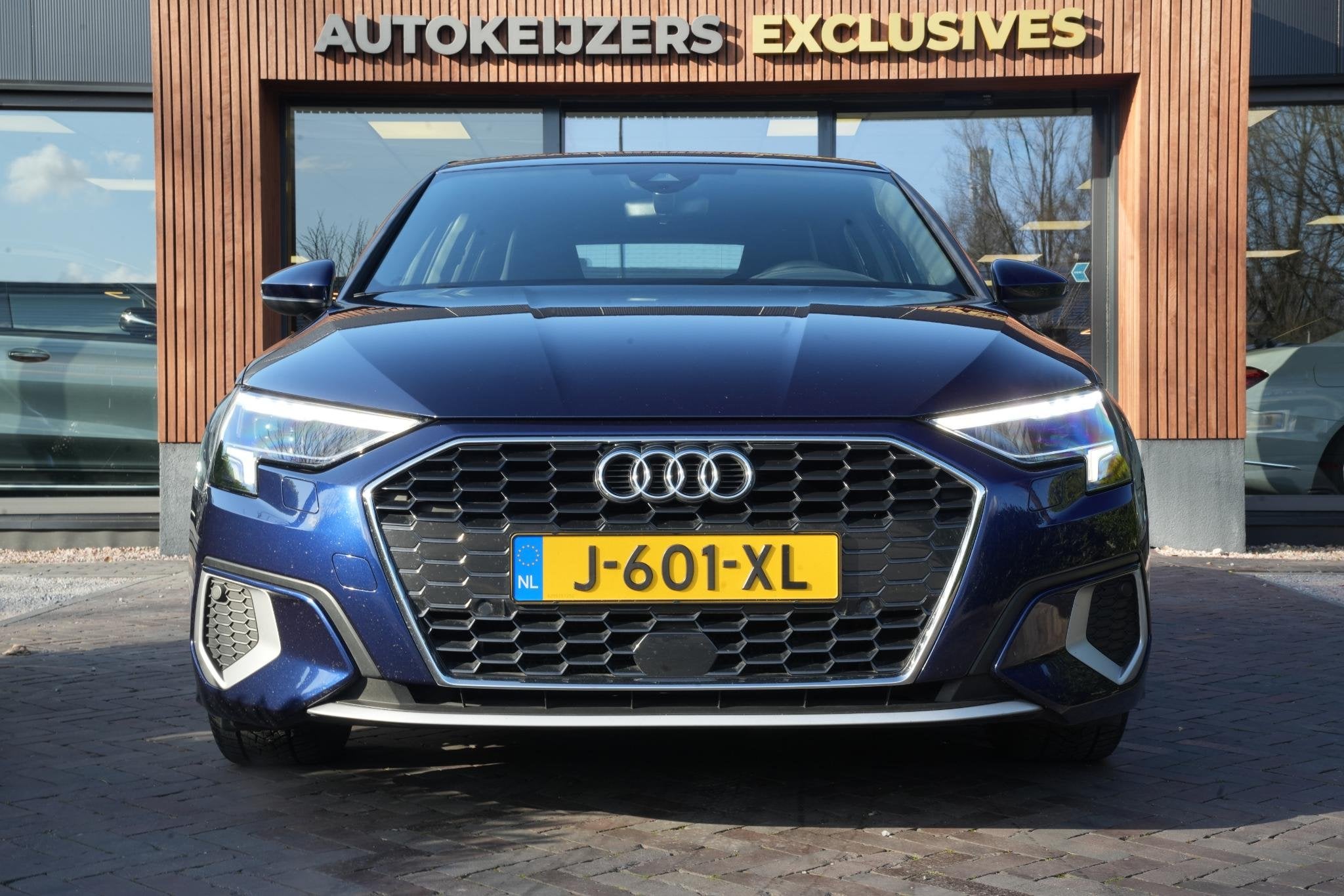 Foto 3 van Audi A3 Sportback 35 TFSI Business edition Leer LED Cruise C