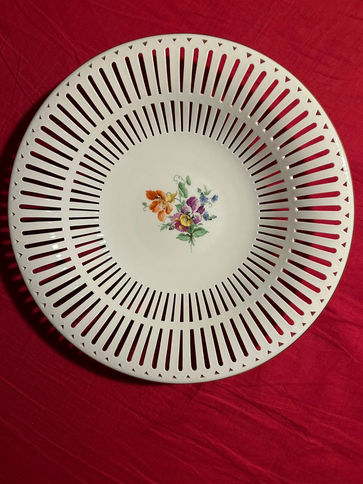 Antieke KPM Berlijn opengewerkte schaal 26cm, Ophalen of Verzenden