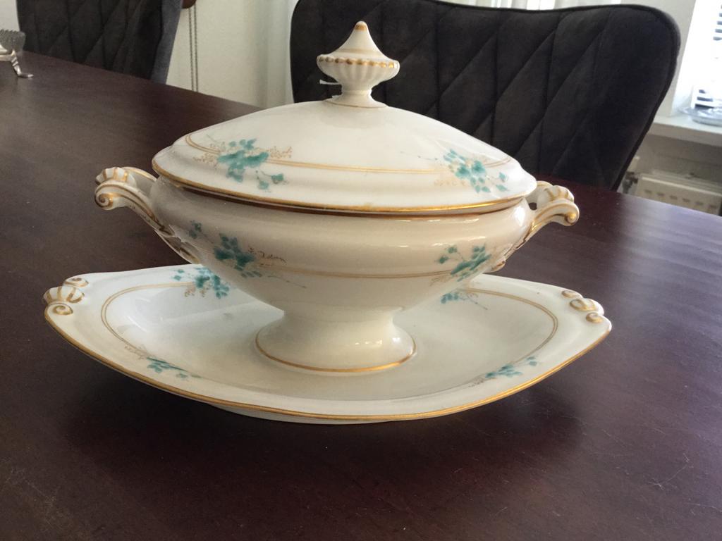 Antieke Elegante Sauskom - Bloemmotief en Goud, Antiek en Kunst, Antiek | Porselein, Ophalen of Verzenden