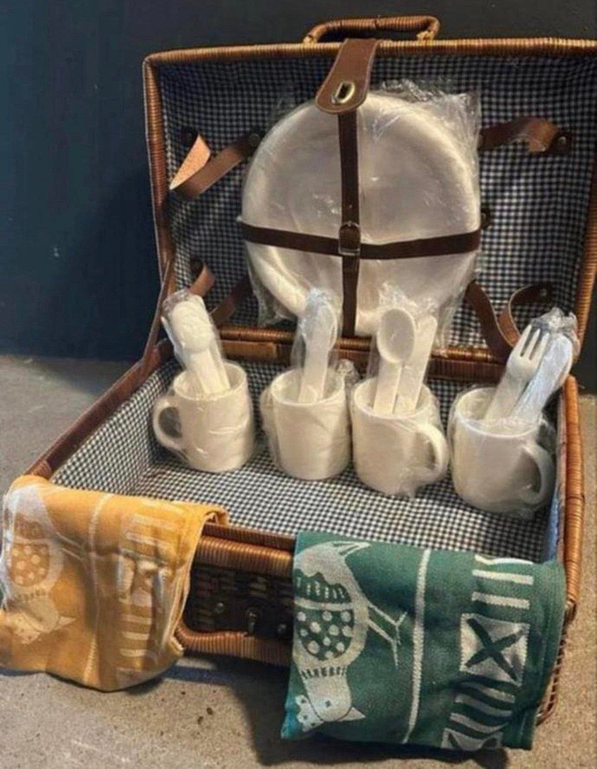 Rotan picknick mand van riet, Ophalen of Verzenden, Zo goed als nieuw