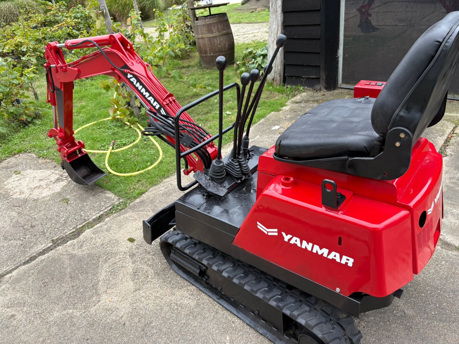 Ideale Minigraver / graafmachine Yanmar voor aanleg tuin, Tuin en Terras, Ophalen of Verzenden, Zo goed als nieuw, 50 cm of meer