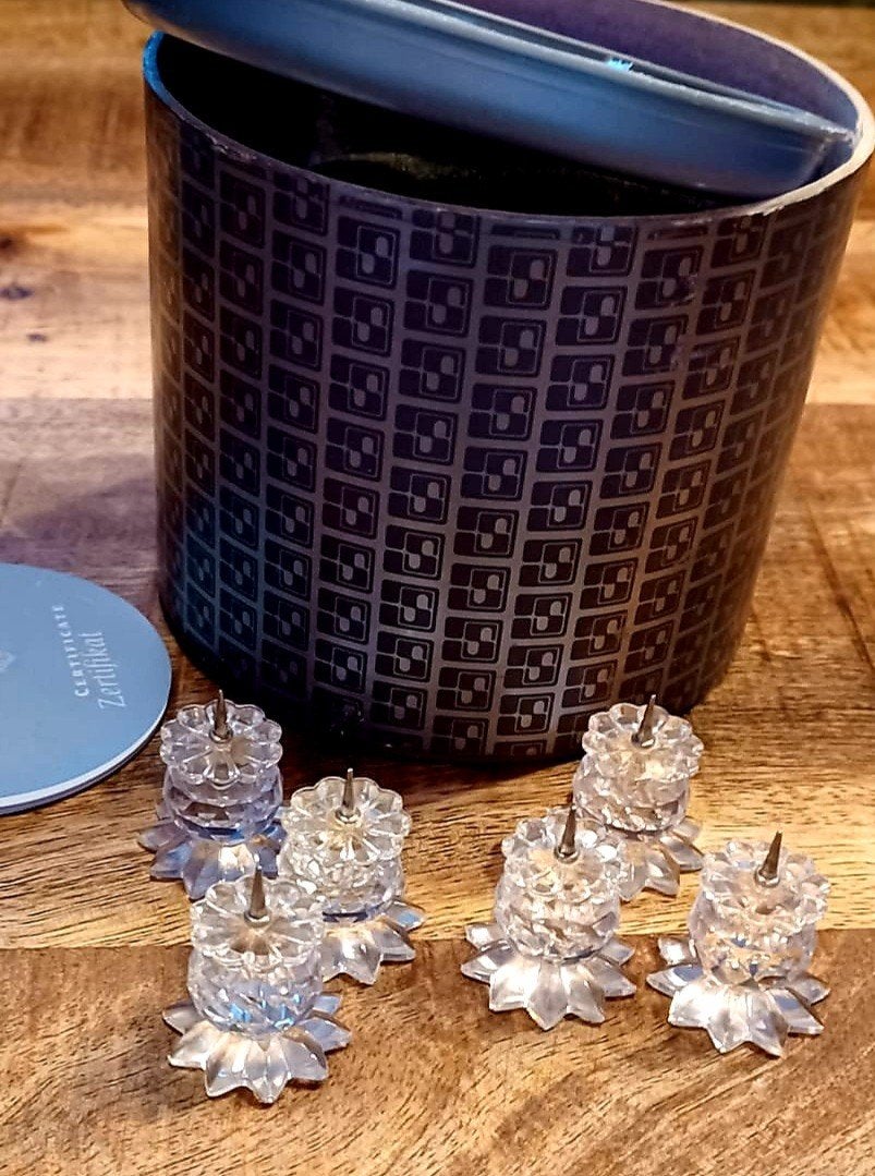Swarovski doosje met 6 kleine kandelaars, Ophalen of Verzenden, Figuurtje