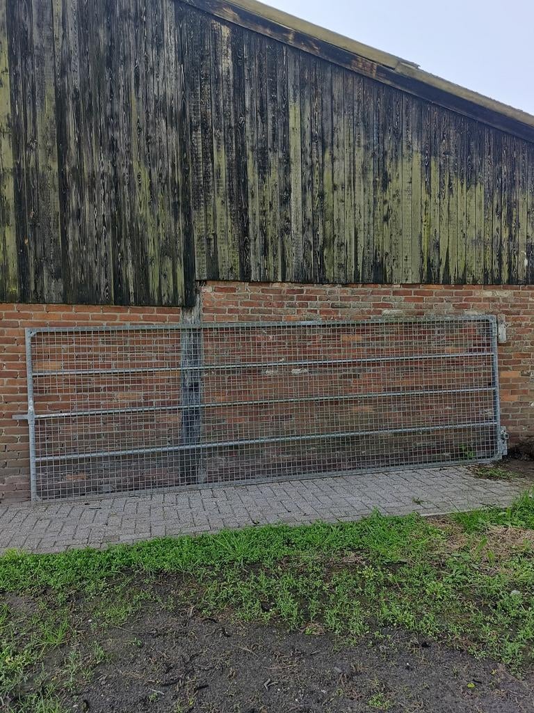Stevige gegalvaniseerde hekwerkpoort, Ophalen, Met poort, Gebruikt, Gaashekwerk
