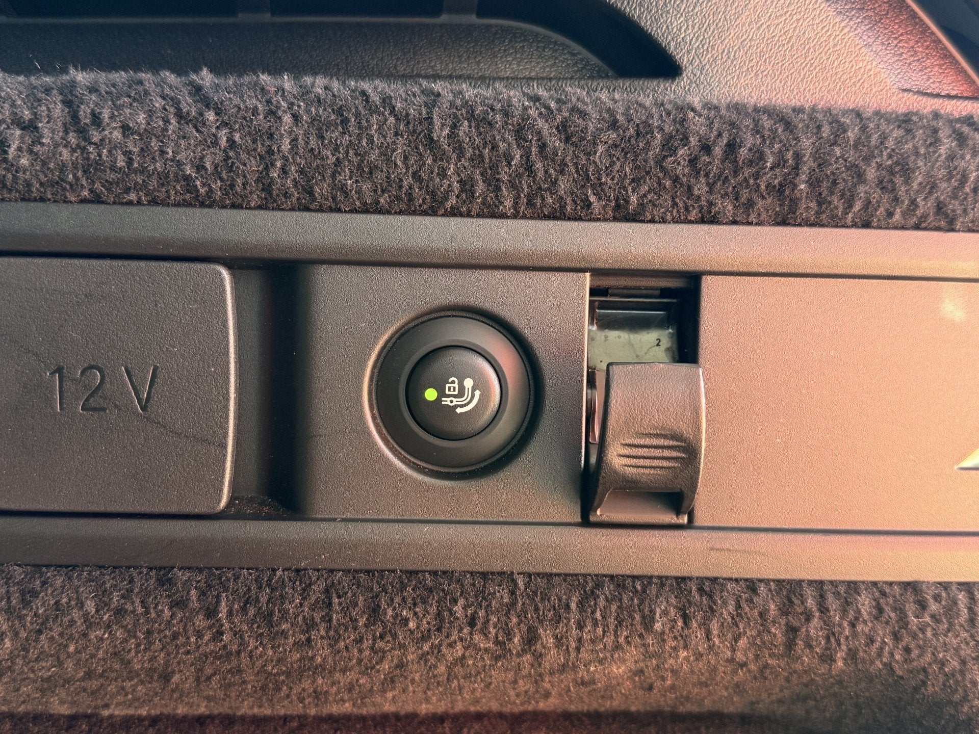 Foto 17 van BMW X5 xDrive45e High Executive | M Pakket | Pano | Luchtver