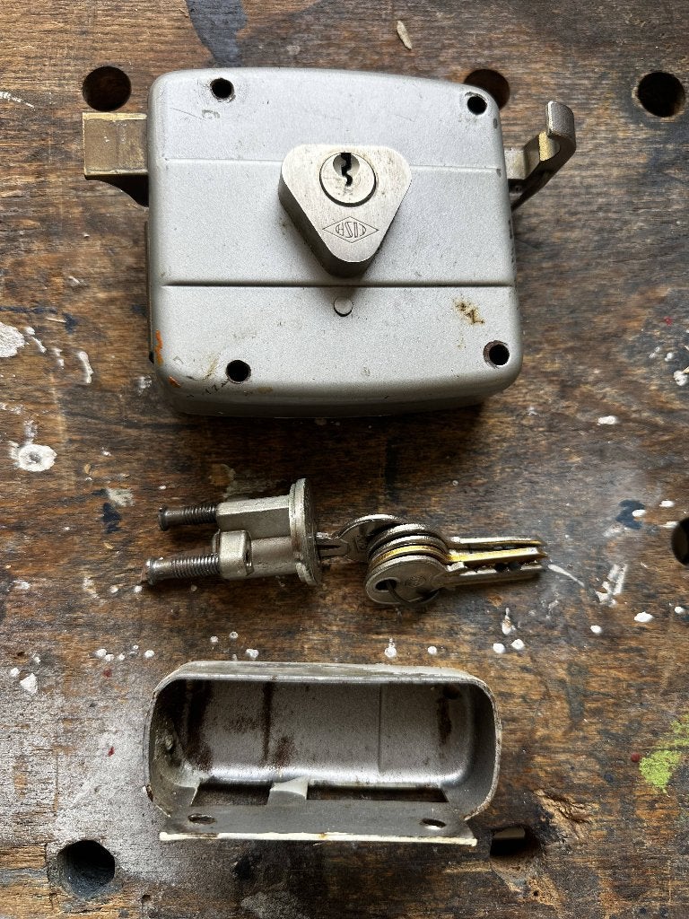 Cisa Oplegslot met sleutels, Ophalen, Gebruikt, IJzer, Slot