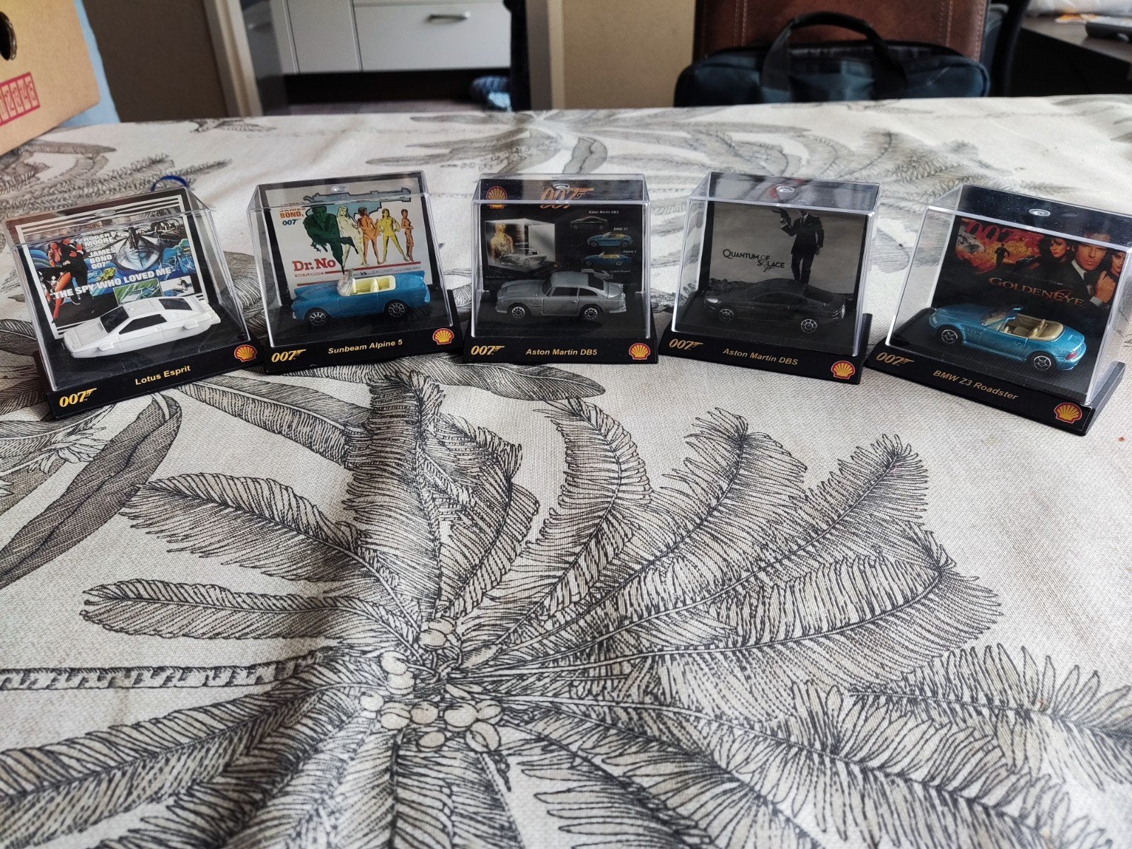 James Bond 007 Shell Collectie - Diverse Modellen, Ophalen of Verzenden, Zo goed als nieuw