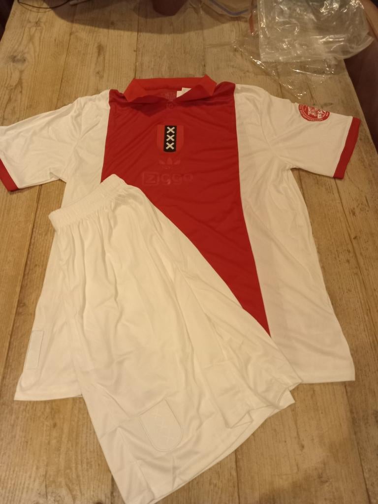 Ajax Jubileum Pak - Kinderen & Volwassenen - Diverse Maten, Ophalen of Verzenden, Nieuw, Set