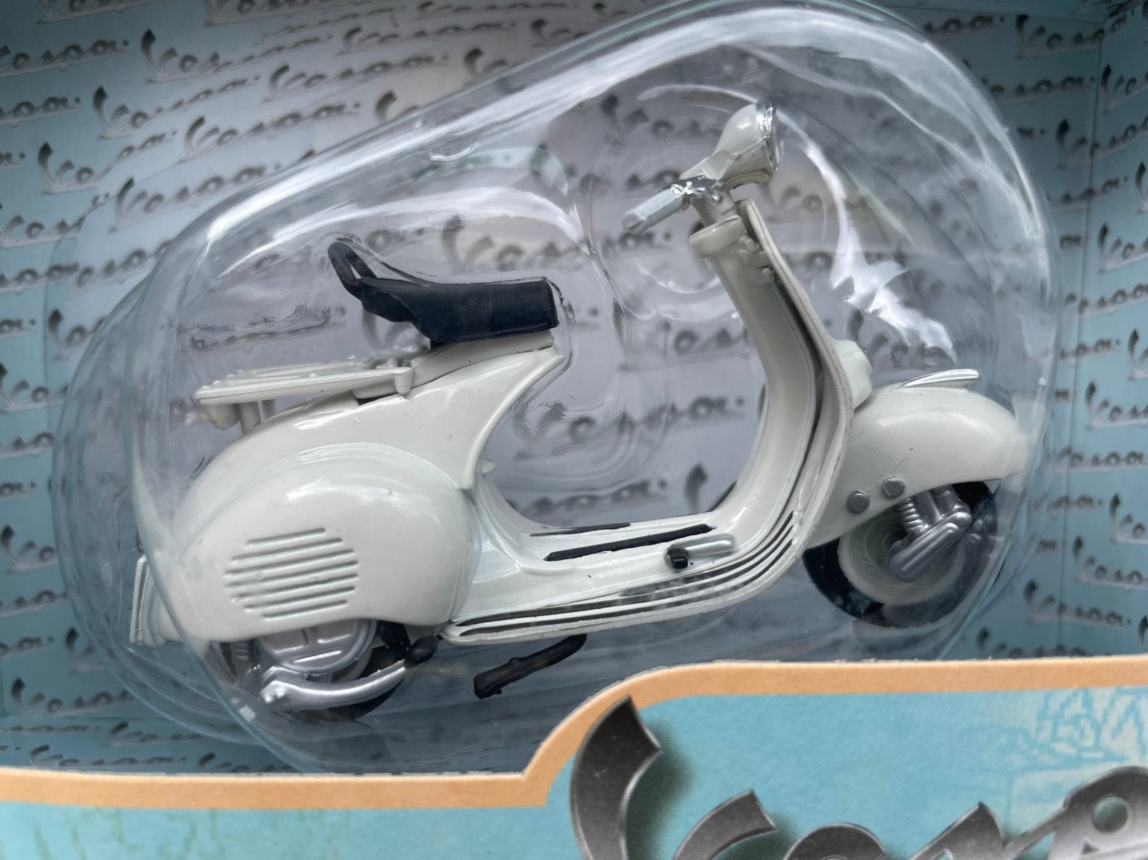 Schaalmodel Vespa scooter 150cc PK50 PX200 1:18, Ophalen of Verzenden, Nieuw, Motoren