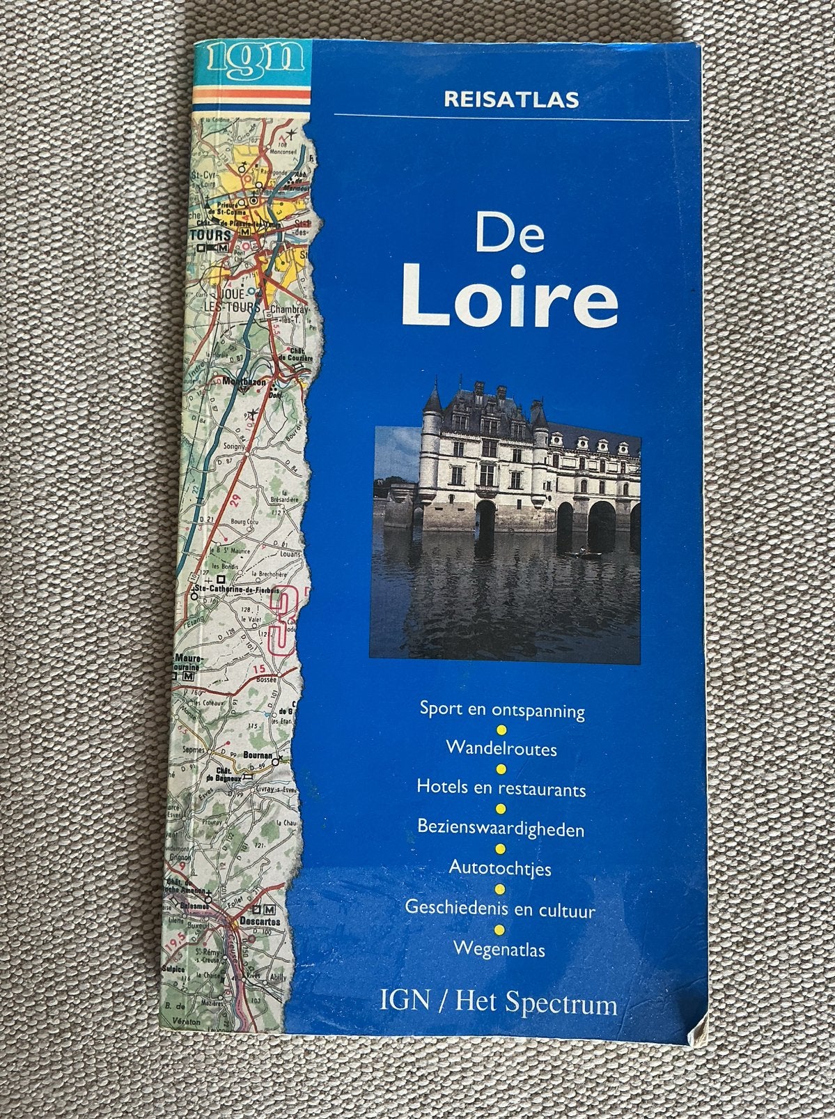 De Loire Reisatlas met info en gedetailleerde landkaarten, Boeken, Ophalen of Verzenden, Zo goed als nieuw, Europa, Overige merken