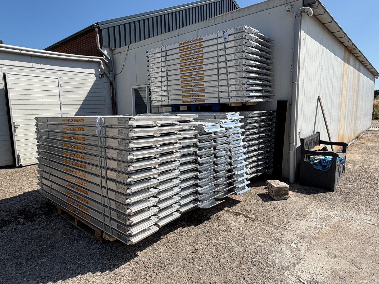 Aluminium oprijplaten 3500kg 244x75x30 verbeterde variant!!, Auto diversen, Ophalen, Nieuw