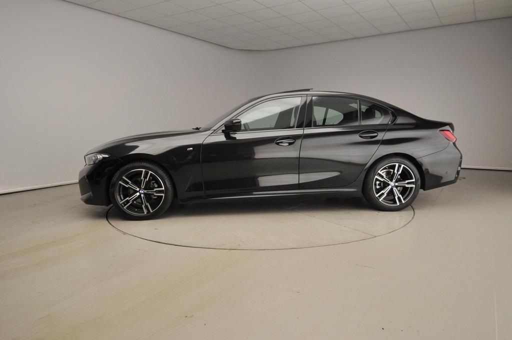 BMW 3 Serie Sedan 318i | M-Sportpakket | LED | Navigatie | S, Auto's, BMW, Automaat, 1998 cc, Gebruikt, Met garantie (alle)