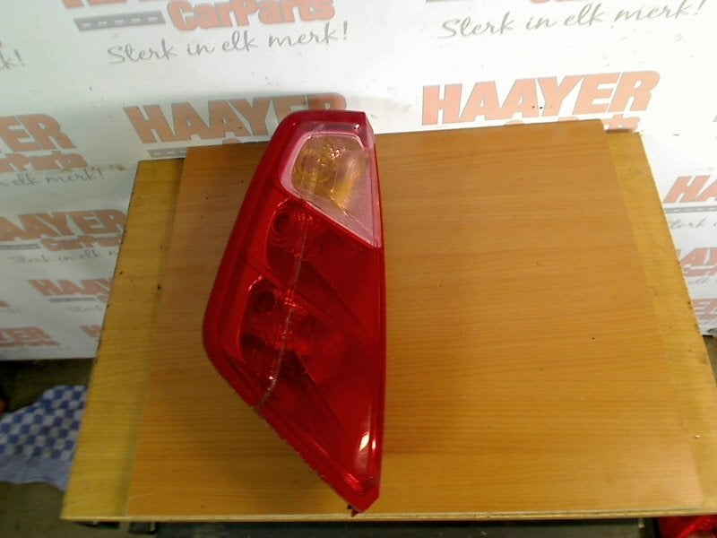 Achterlicht Links Fiat Grande Punto (199) (2005-06/2012-10), FCA Germany GmbH, Gebruikt, IPC D1-09 Bahnhofsplatz, Rüsselsheim am Main 65423, , Duitsland