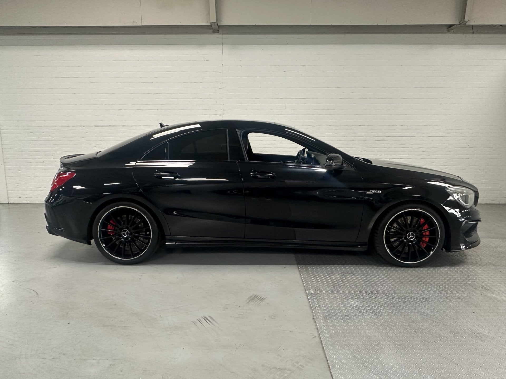 Mercedes-Benz CLA-Klasse AMG 45 4MATIC Edition 1 CLIMA / LEE, Auto's, Automaat, CLA, Gebruikt, Euro 6