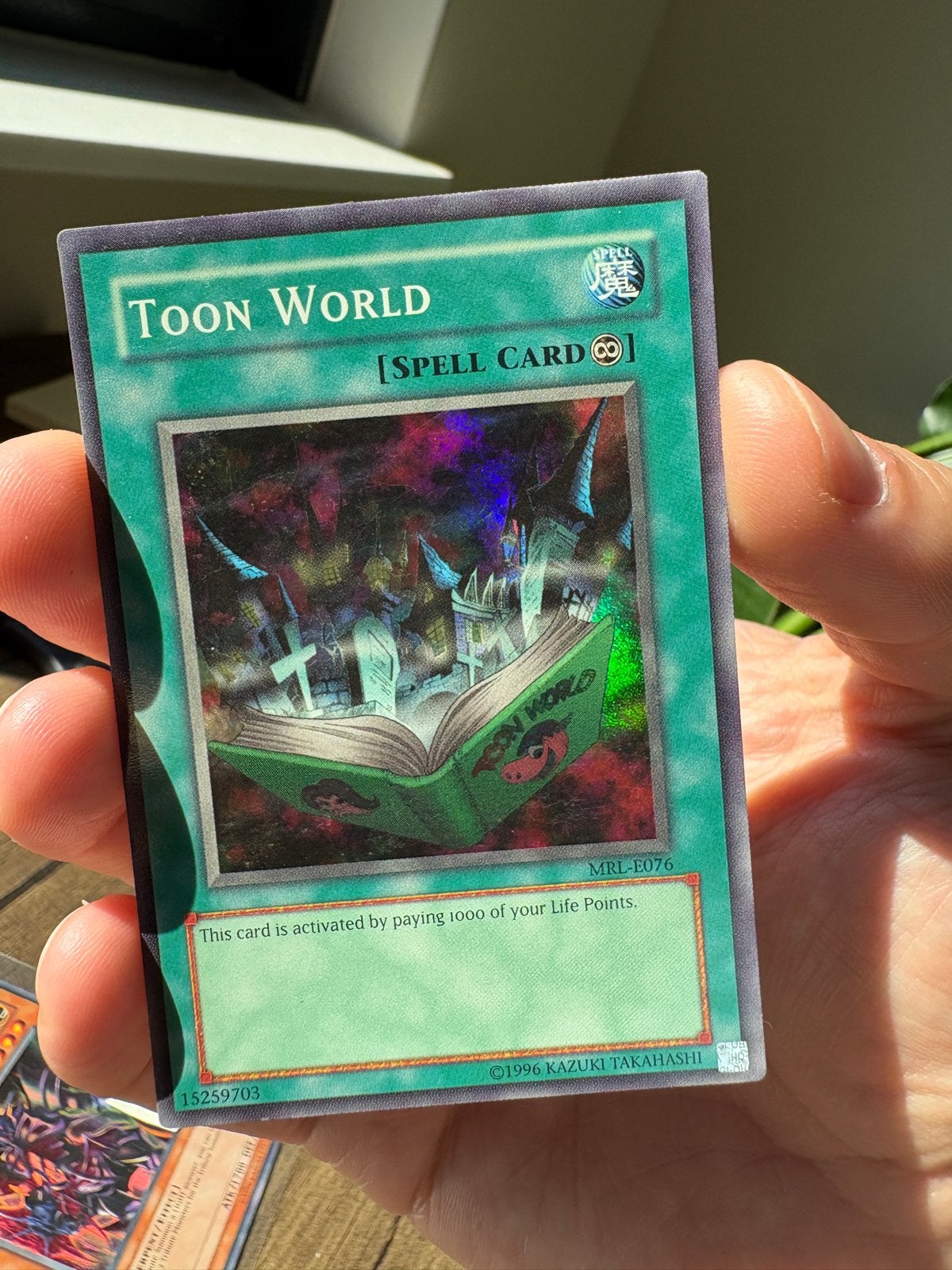 Toon World (MRL-E076) Foil GD, Hobby en Vrije tijd, Verzamelkaartspellen | Yu-gi-Oh!, Ophalen, Zo goed als nieuw, Losse kaart