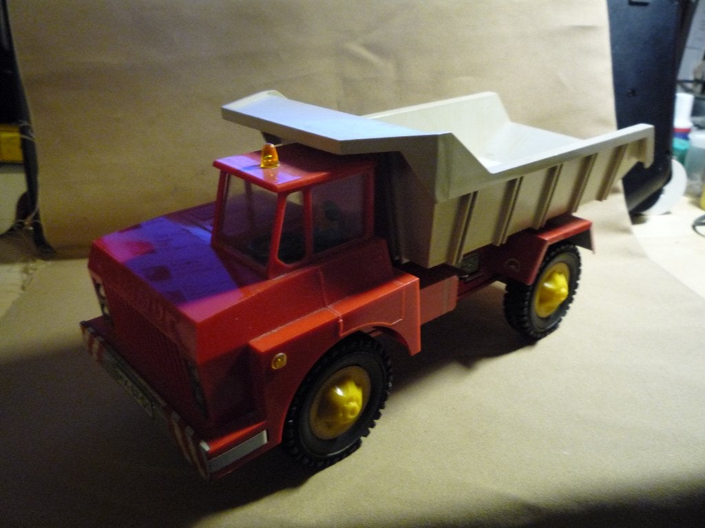 Oude deels blikken Mammut Dump truck MSB DDR, Ophalen of Verzenden