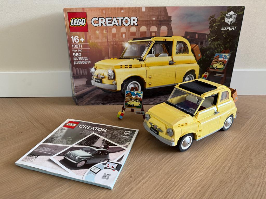 LEGO Creator Expert Fiat 500 (10271) - Zo goed als nieuw, Lego, Ophalen of Verzenden, Zo goed als nieuw, Compleet