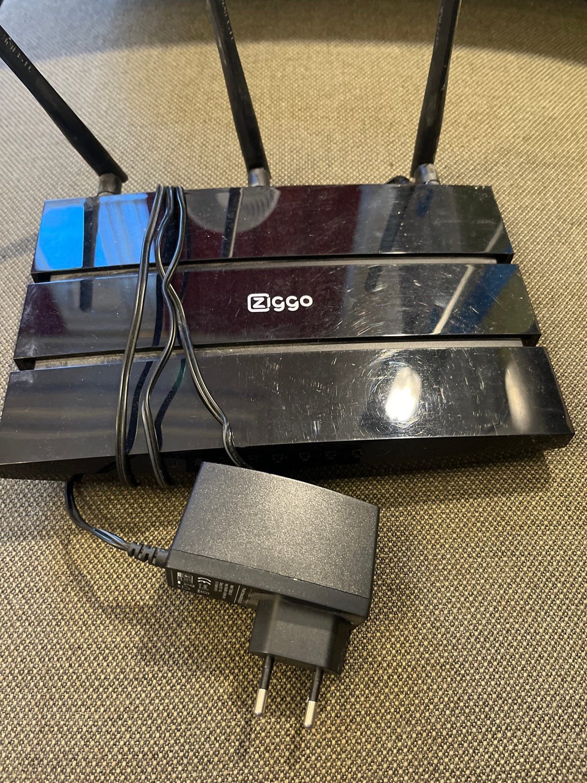 Ziggo TP-Link C7 Router/Access Point met 3 antennes, Computers en Software, Routers en Modems, Gebruikt, Router, Ophalen of Verzenden