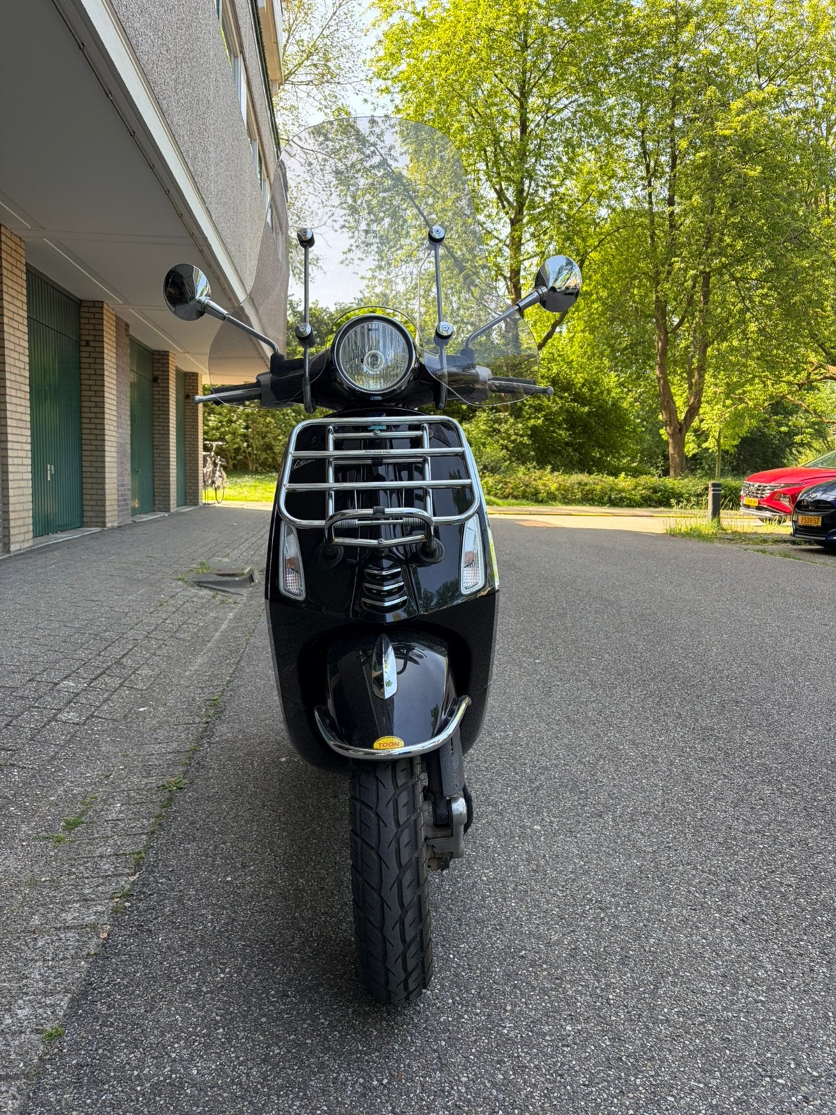 Vespa Primavera, Fietsen en Brommers, Ophalen, Zo goed als nieuw, Benzine, Overige modellen