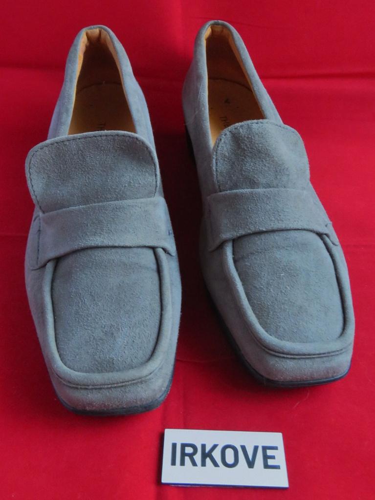 GRIJZE SUEDE LAGE SCHOENEN LOAFERS * Maat 40 *, Kleding | Dames, Schoenen, Theresia, Verzenden, Instappers, Zo goed als nieuw
